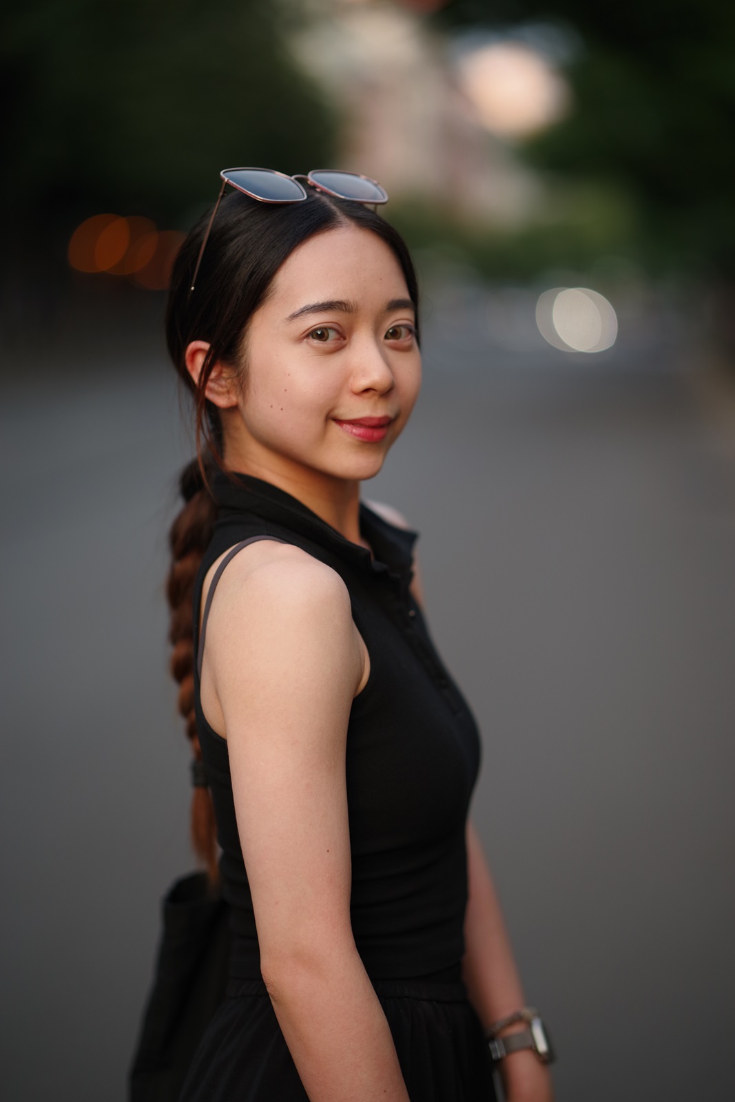 Chinese Street Model photographed with Pentax K1 II and the Pentax DFA 85 mm F.14 lens Street Portrait, Pentax K1 II, Pentax DFA 85 mm F1.4